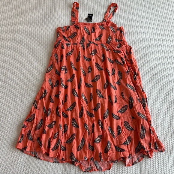 NWT Torrid salmon and feather print sun dress - Picture 4 of 4